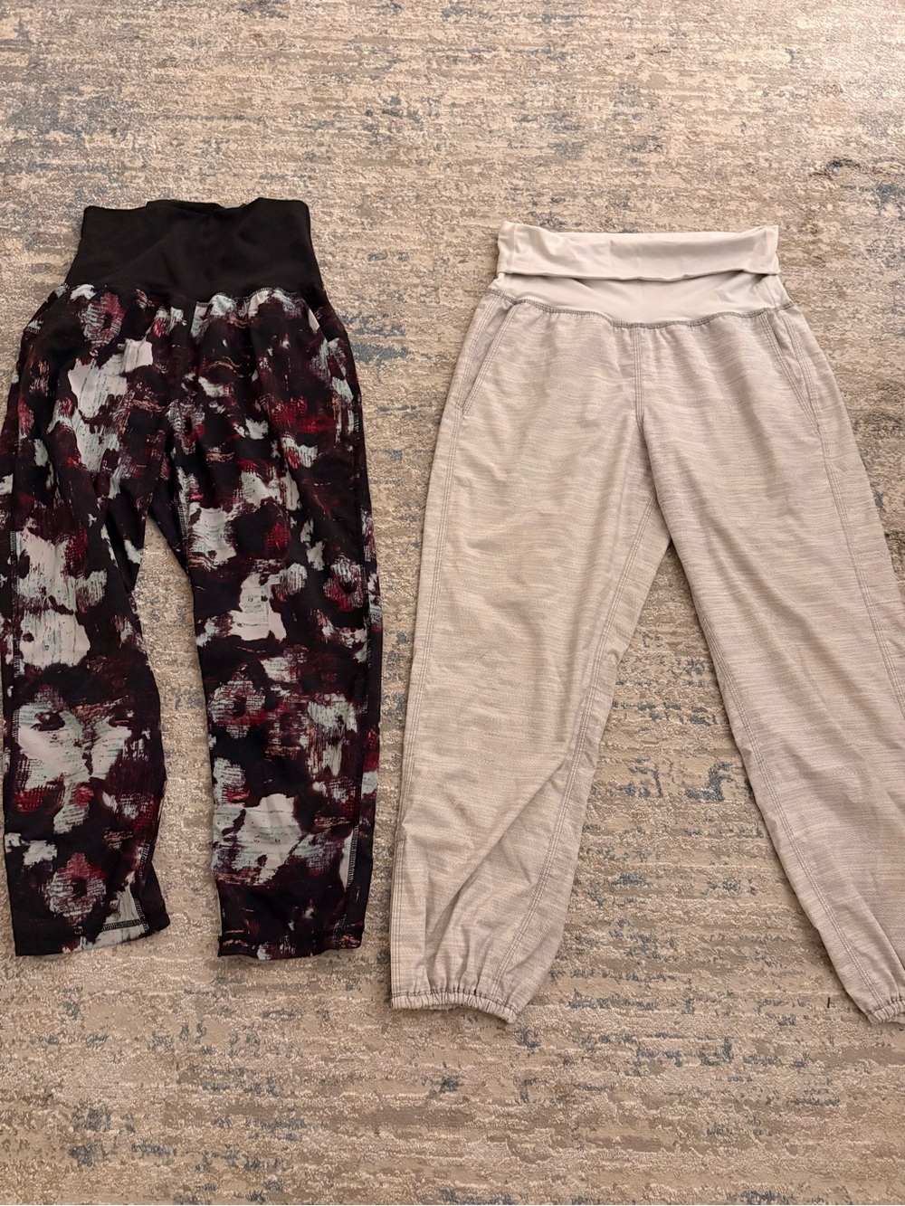 lululemon athletica Women's Joggers in Black Multi Print & light Grey